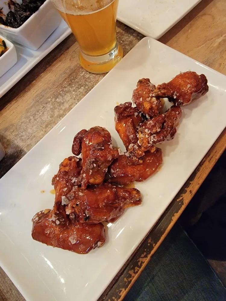 Salted Caramel Chicken Wings